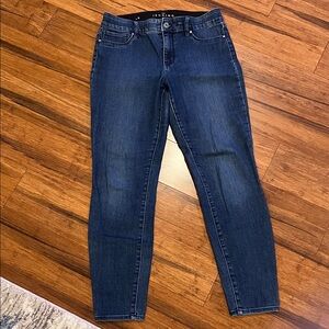 White House Black Market Dark Indigo Jeggings - 6